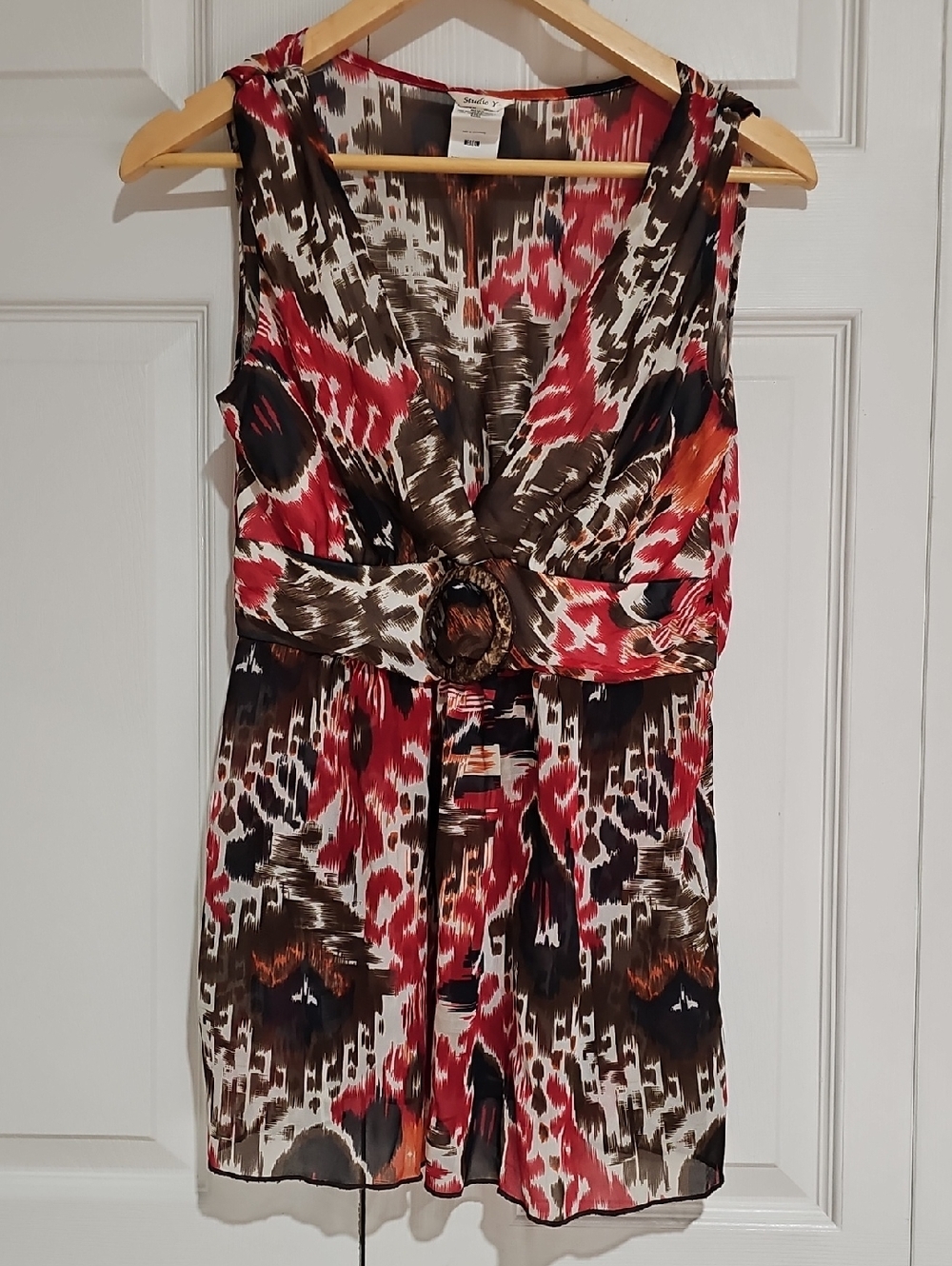 ✨ Studio Y Abstract Print Belted Top – Red Brown Multi Size M